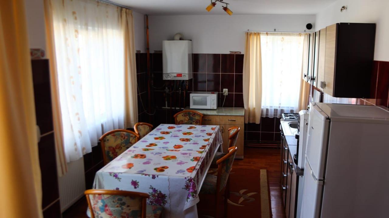דירות גורה הומורולווי Casa In Bucovina מראה חיצוני תמונה